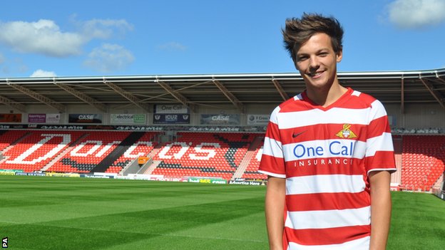 Louis Tomlinson sắp ra mắt Doncaster