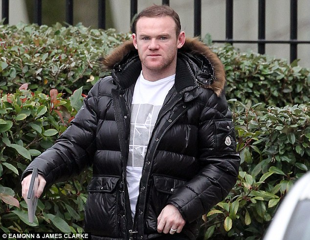  	Rooney muốn đợi đến cuối mùa để quyết định chuyện tương lai