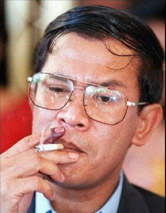  	Năm 1998, Hun Sen giành được thắng lợi trong cuộc bầu cử tại Campuchia và được bổ nhiệm làm Thủ tướng.