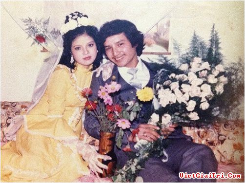 
	Ảnh cưới Chí Trung 28 năm trước.