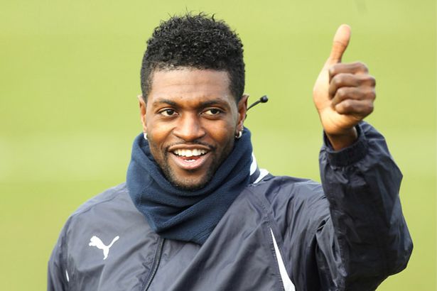 Emmanuel Adebayor nhiều khả năng sẽ được Tottenham giữ chân