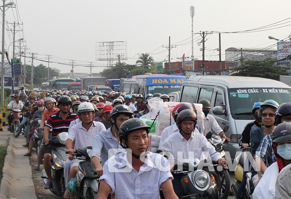 Vụ việc khiến giao thông qua khu vực ùn tắc kéo dài