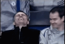 Điệu cười của Mourinho khi Terry ghi bàn