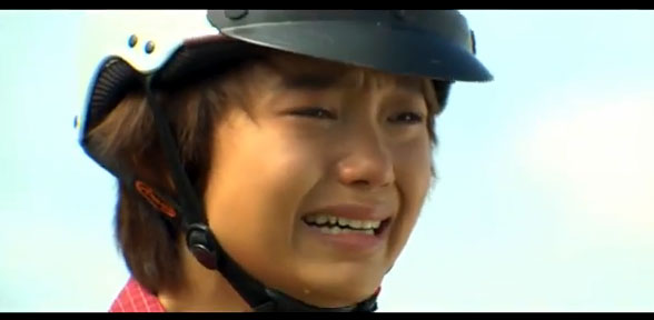 Minh Hằng, nữ diễn viên chính trong phim Vừa đi vừa khóc.