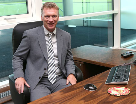  	David Moyes liệu còn ngồi được trên chiếc của mình được đến khi nào!?