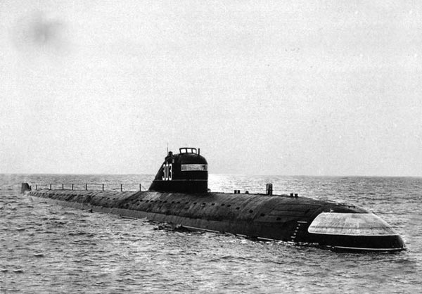 Tàu ngầm năng lượng hạt nhân lớp November là câu trả lời của Liên Xô dành cho tàu ngầm Nautilus của Mỹ.
