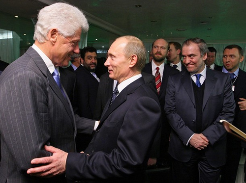 Putin và Bill Clinton trong một cuộc gặp gỡ.