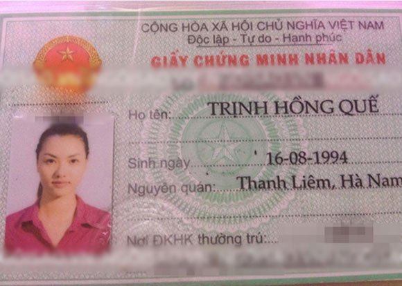 Hồng Quế sinh ra và lớn lên ở Hà Nội, nhưng quê gốc của cô là Hà Nam.