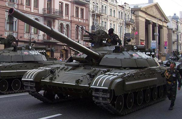 Lực lượng tăng thiết giáp đồ sộ của Ukraine có thể gây cho Nga nhiều thiệt hại nếu can thiệp quân sự vào nước này.