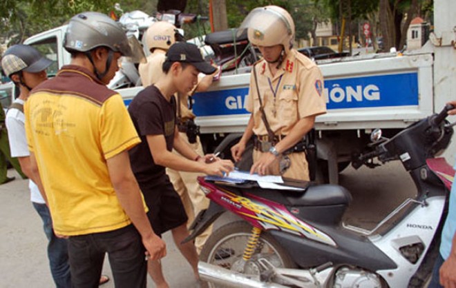 CSGT sẽ không phạt những phương tiện chưa sang tên đổi chủ sau đây - Ảnh 1.