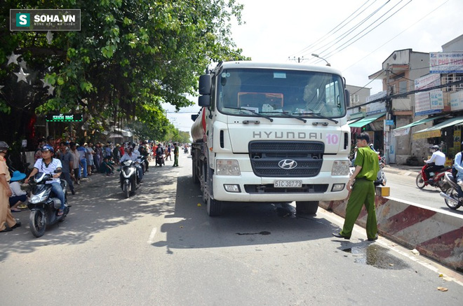 Người phụ nữ bị xe bồn kéo lê hơn 20m, tử vong thương tâm - Ảnh 2.