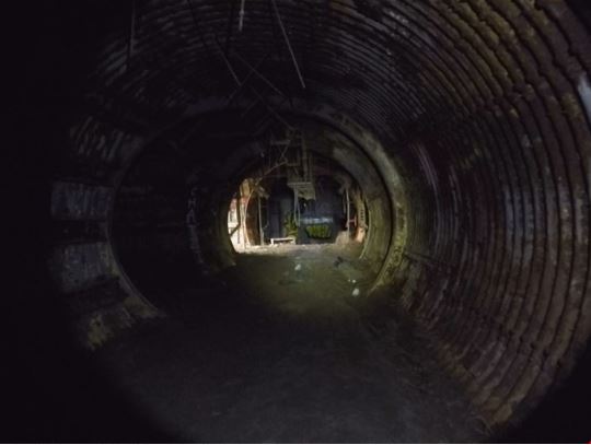 Bên trong hầm phóng tên lửa bí ẩn ở Colorado - Ảnh 12.