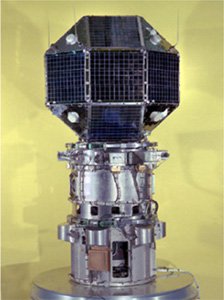 Mất tích 50 năm ngoài vũ trụ, vệ tinh của Mỹ bất ngờ truyền về tín hiệu lạ - Ảnh 1.