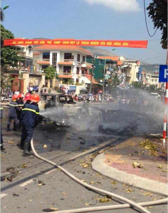 [NÓNG]  Xe taxi nổ như bom ở Cẩm Phả, 2 người chết - Ảnh 11.