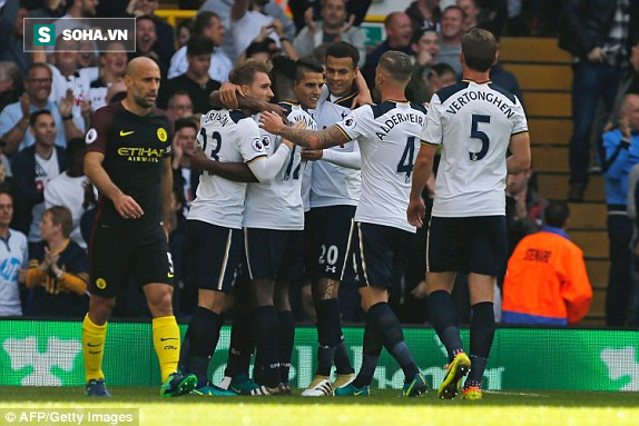 Giờ thì Pep Guardiola đã biết mùi khắc nghiệt của Premier League - Ảnh 2.