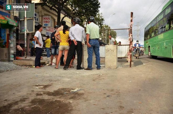 Danh tính người đàn ông lọt hố ga tử vong trên đường phố Sài Gòn - Ảnh 2.