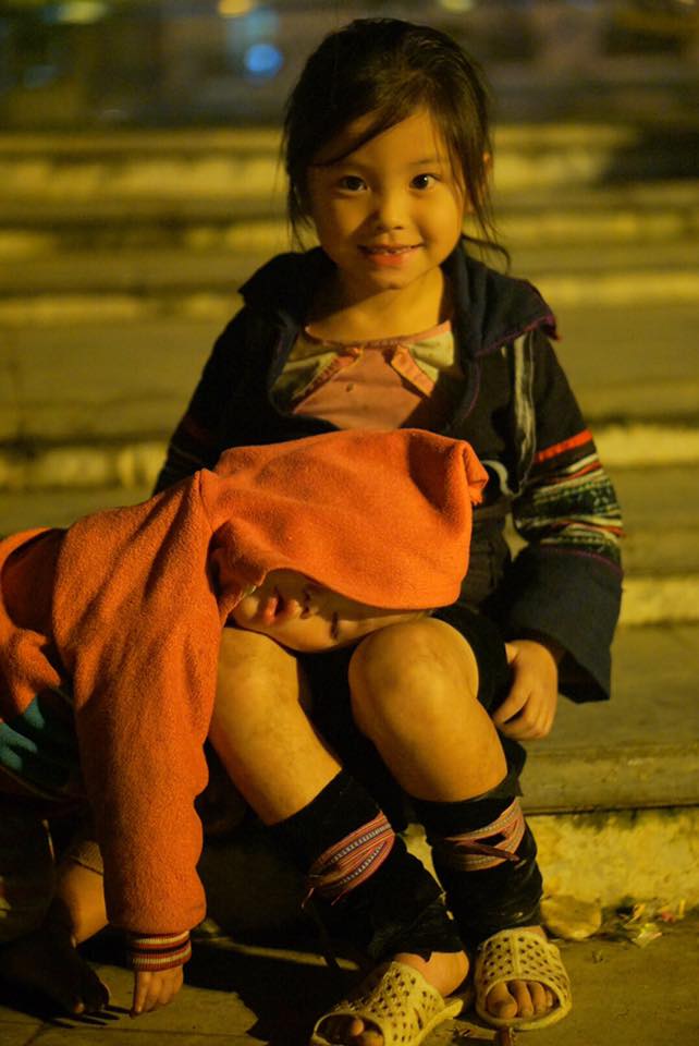 Cô bé vùng cao khiến cả cộng đồng mạng Việt tìm kiếm ngày hôm nay - Ảnh 2.