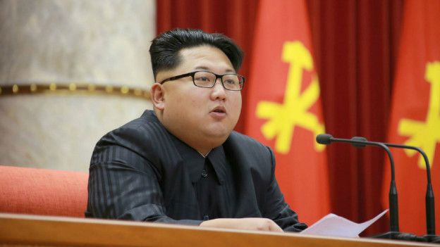 Vì sao ông Kim Jong Un mặc vest trong đại hội đảng? - Ảnh 1.