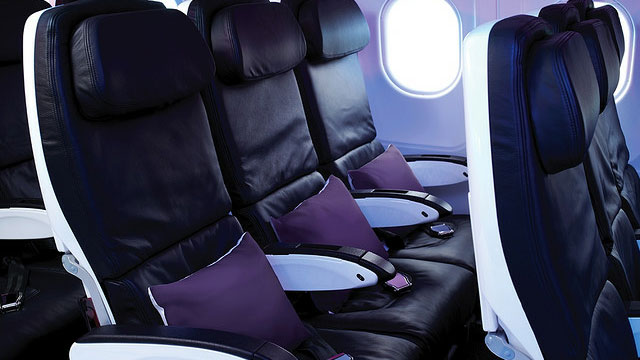Nên chọn thế nào để có ghế ngồi thoải mái trên máy bay? - Ảnh 1.