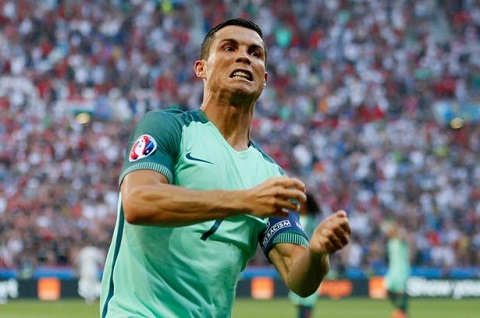 HLV Bồ Đào Nha đặt kỳ vọng không tưởng ở Ronaldo - Ảnh 1.