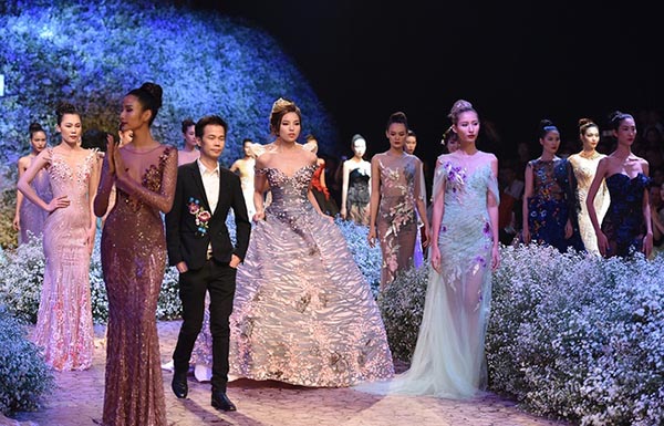 Sự cố hy hữu trong đêm chung kết Hoa hậu Việt Nam - Ảnh 7.