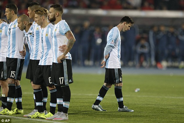 Argentina ra chiêu độc, Messi khó lòng chia tay ĐTQG - Ảnh 4.