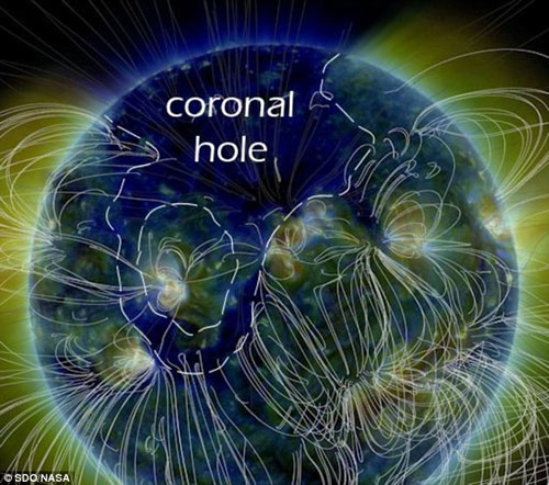 NASA vừa phát hiện một lỗ hổng trên Mặt trời - Ảnh 2.