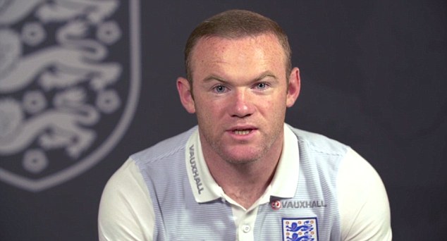 Rooney và HLV Roy Hodgson hoang mang cầu xin NHM - Ảnh 3.