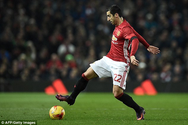 Cú giật gót của Mkhitaryan và đêm Mourinho thức tỉnh - Ảnh 3.