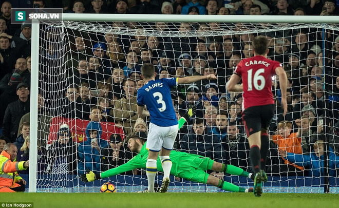 Trên Goodison Park, Man United chơi một trận điên rồ chưa từng thấy - Ảnh 18.