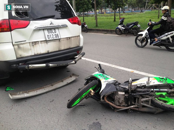 Người bị kéo lê, người đập vào kính xe ô tô trên xa lộ Hà Nội - Ảnh 2.