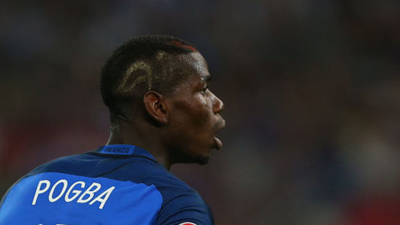 Cổ động viên Manchester United đứng tim vì Paul Pogba - Ảnh 4.