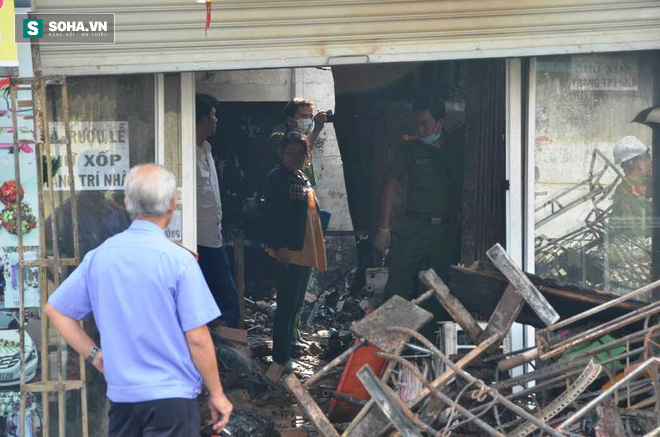 Hàng chục người bất lực nhìn 3 người chết cháy trong tiệm áo cưới - Ảnh 3.