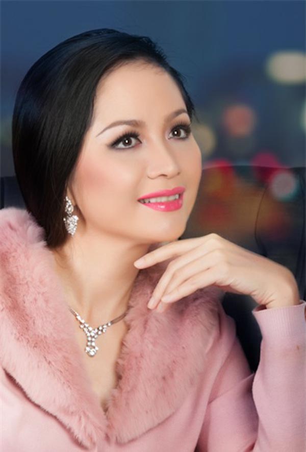 Bí ẩn cuộc sống mỹ nhân Việt 2 lần đăng quang Hoa hậu  - Ảnh 10.