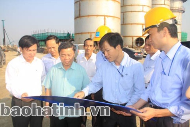 Ông Võ Kim Cự chỉ nói 3 câu khi bị chất vấn về việc cấp phép đầu tư 70 năm cho Fomorsa  - Ảnh 1.