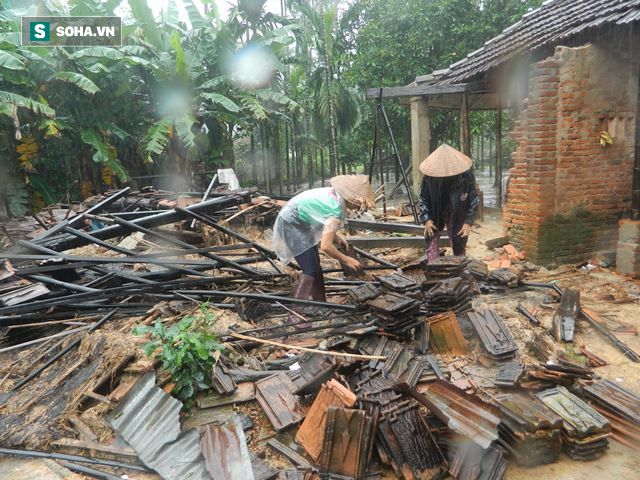 Mưa lũ diễn biến phức tạp, đã có 12 người thiệt mạng ở Quảng Ngãi - Ảnh 2.