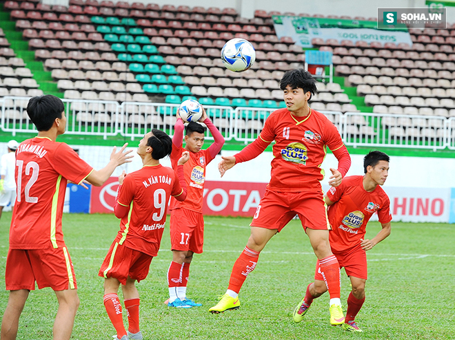 Công Phượng nói điều bất ngờ trước V-League 2017 - Ảnh 1.