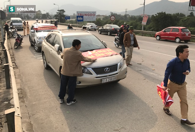 Ngày thứ 4 dân vây trạm thu phí, Phó Tổng giám đốc Cienco4 nói gì? - Ảnh 6.