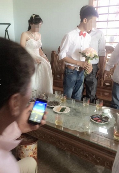 Đám cưới của cặp đôi 16 tuổi ở Nghệ An gây xôn xao - Ảnh 2.