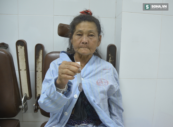 Kinh hãi con đỉa dài 7cm sống 2 tháng trong mũi cụ bà ở Nghệ An - Ảnh 2.