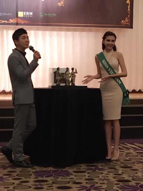 Mỹ nhân Việt đăng quang Nữ hoàng Sắc đẹp Toàn cầu 2016 - Ảnh 10.