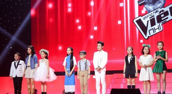 The Voice Kids: Cô bé lên 10 đã dám hát Đường cong của Thu Minh - Ảnh 2.