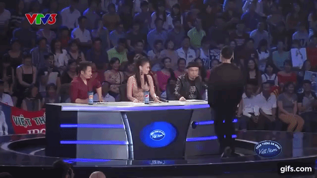 Vietnam Idol: Thu Minh hôn, Huy Tuấn tát thí sinh - Ảnh 6.