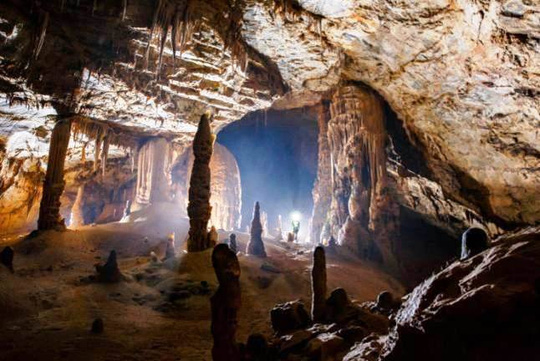 Hang động có tuổi đời khoảng 5 triệu năm được phát hiện ở VN - Ảnh 7.