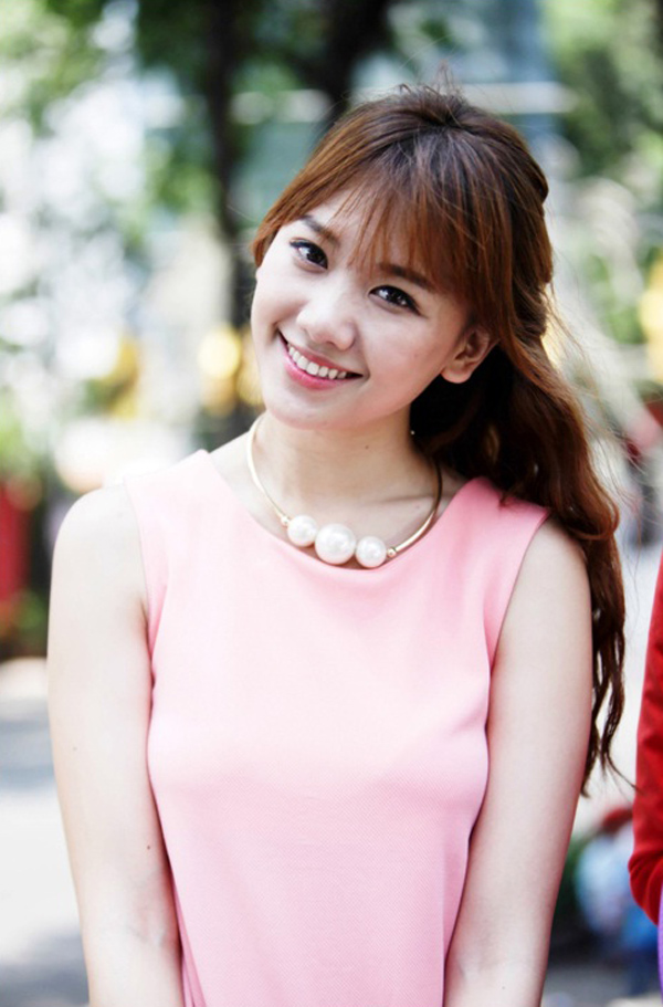 Hari Won, Andrea gây “hỗn loạn” showbiz Việt - Ảnh 1.