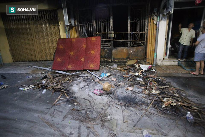 [ẢNH] Hiện trường vụ cháy làm 6 người trong gia đình chết thảm ở Sài Gòn - Ảnh 4.
