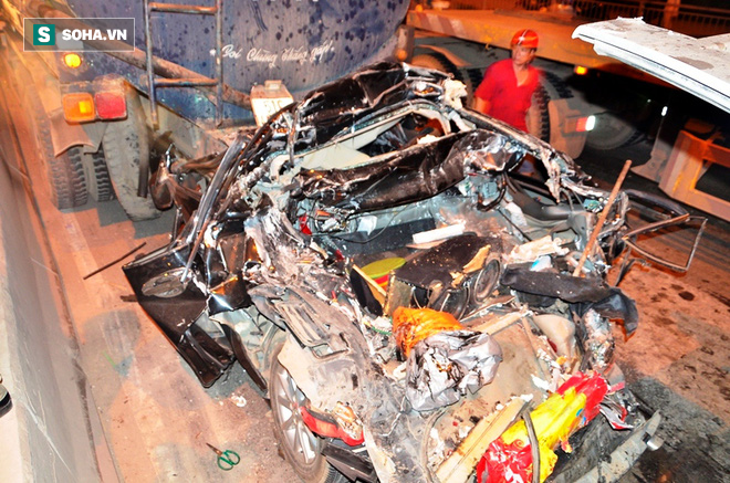 Tai nạn liên hoàn trên cầu Phú Mỹ, tài xế tử vong trong cabin - Ảnh 3.
