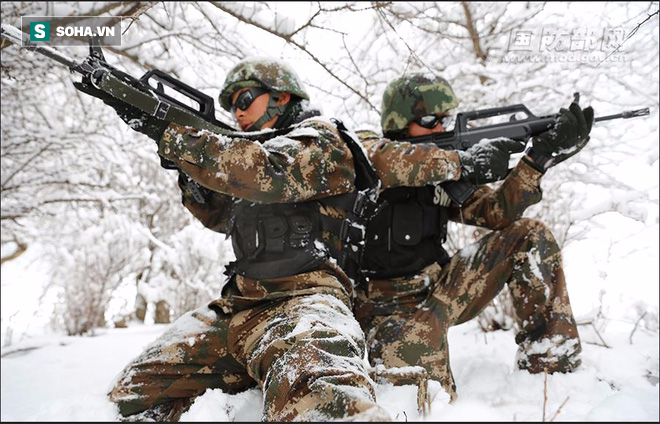 Tập Cận Bình dùng bàn tay sắt của quân đội để thanh trừng vây cánh của cựu trùm an ninh - Ảnh 1.