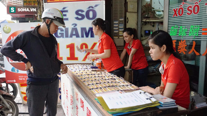 Người Sài Gòn dậy sớm đổ xô đi “săn” giải xổ số Vietlott gần 150 tỷ đồng - Ảnh 11.