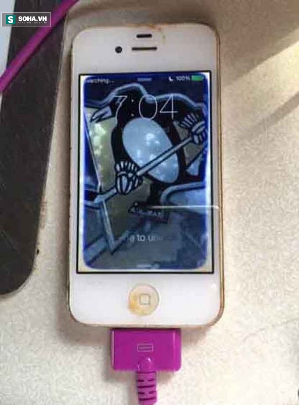 Chiếc iPhone phá tan mọi định luật vật lý sau 1 năm chìm nghỉm ở dưới hồ băng - Ảnh 2.